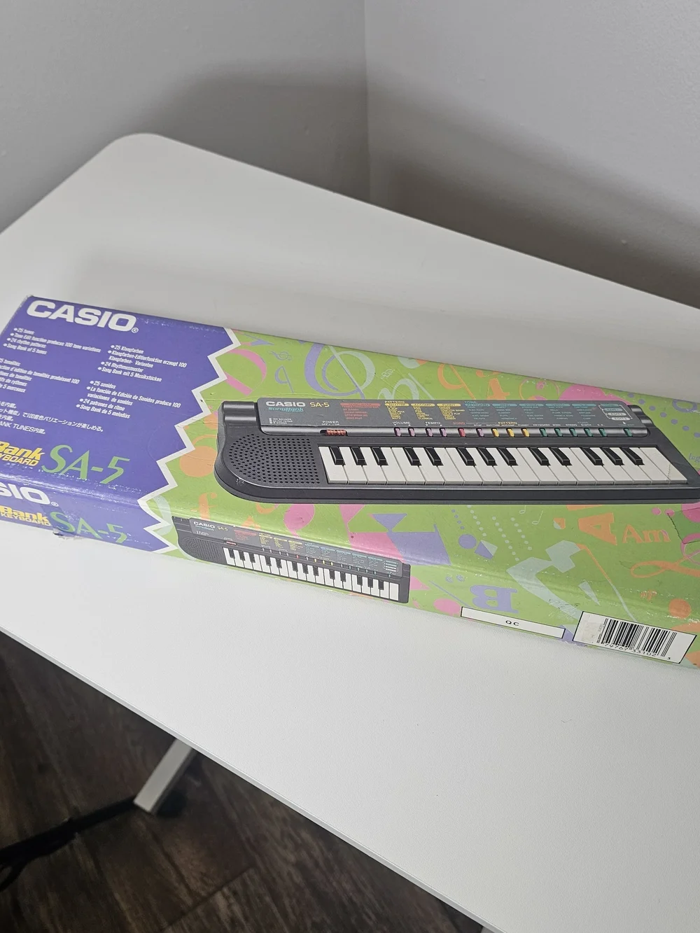 Casio SA-5 Kids Keyboard Piano - Black and White